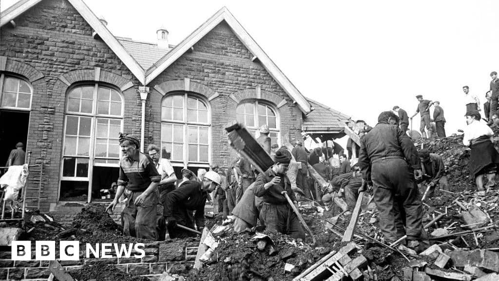 Personal artefacts of the Aberfan tragedy to be preserved by Amgueddfa Cymru