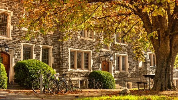 Why travellers should visit US universities
