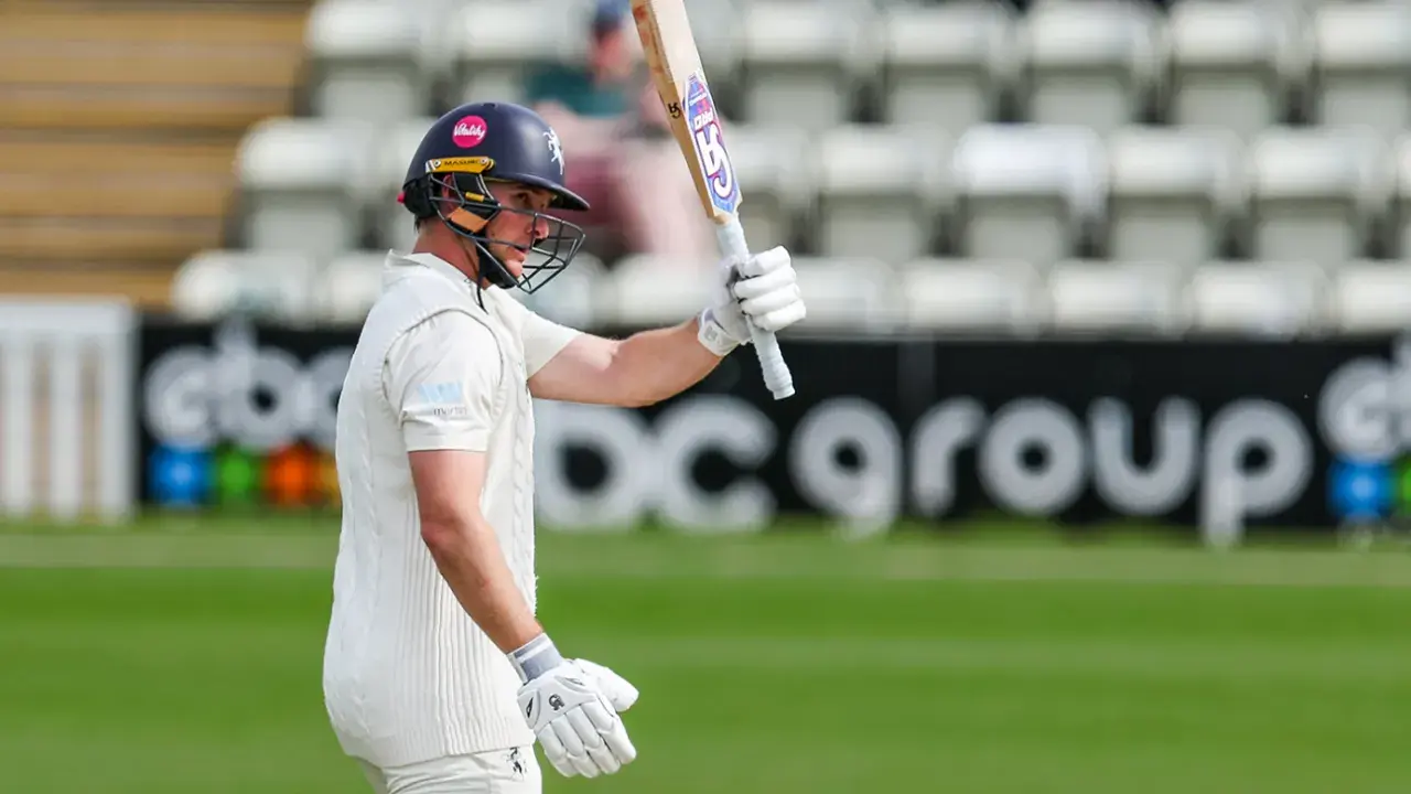 From 122 for 6 to Near-Complete Control: Benjamin's 123 and Evison's 88 Turn the Match for Kent